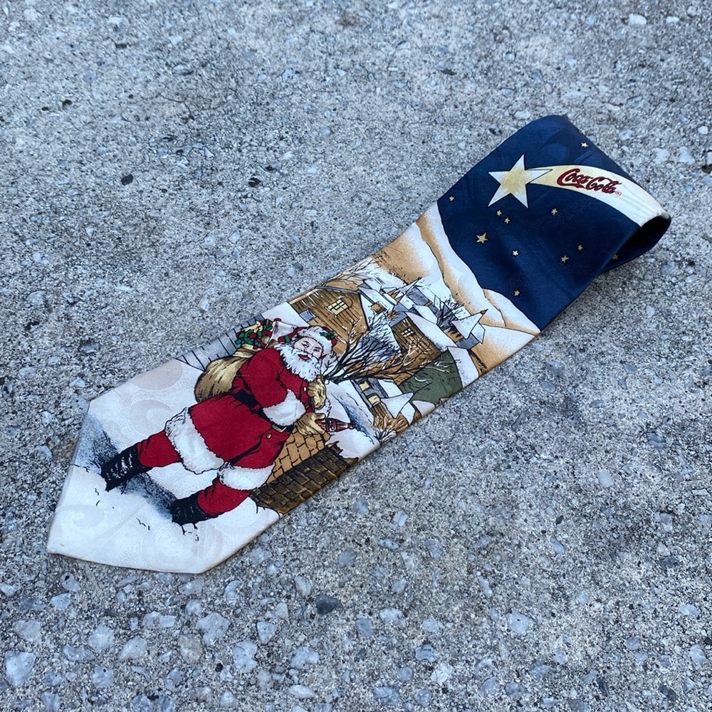 Vintage 90’s Coca Cola Santa Claus Christmas Mens Neck Tie 100% Silk Made in USA